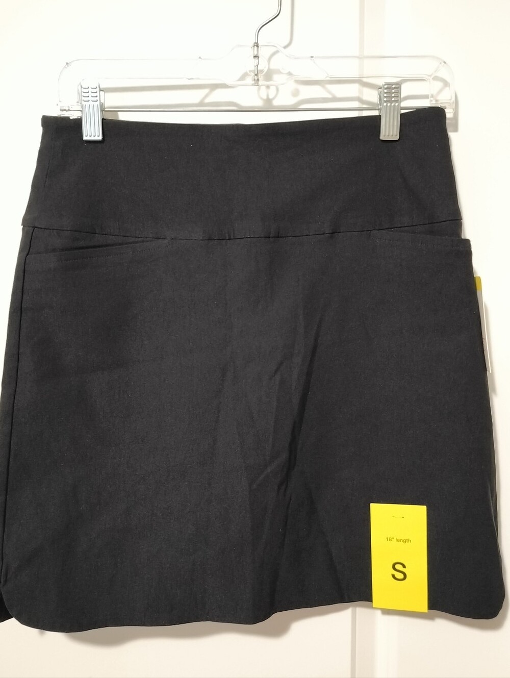 S.C. & CO. Women's SM NWT Black 360° Tummy Control Golf Skort